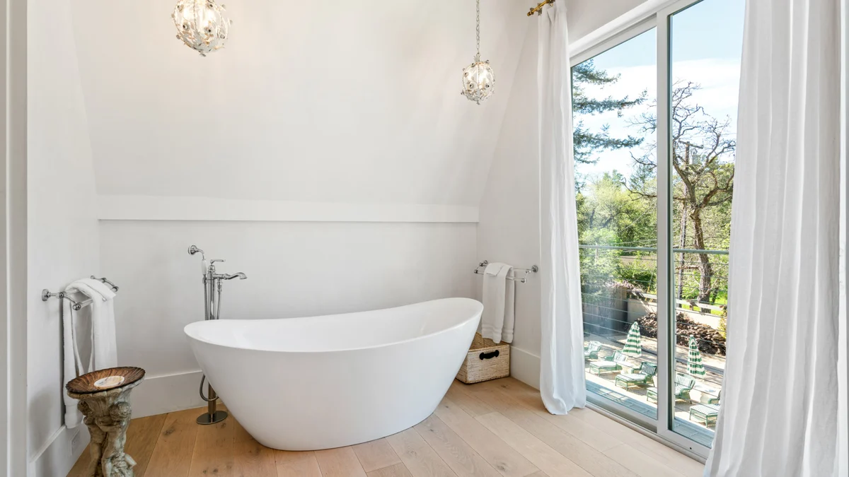 Kenwood Lodge - Luxury 5-Bedroom Retreat with Heated Pool #61