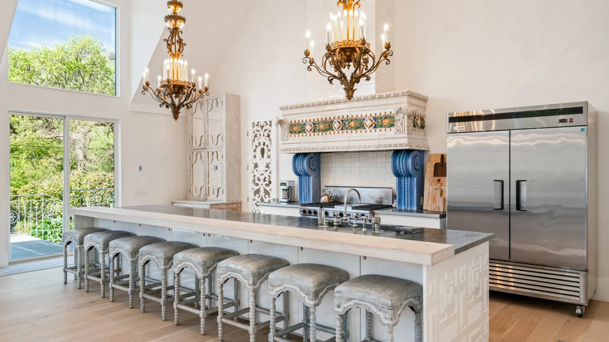 Kenwood Lodge - Luxury 5-Bedroom Retreat with Heated Pool #23