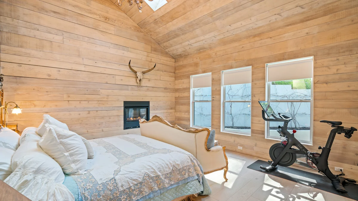 Kenwood Lodge - Luxury 5-Bedroom Retreat with Heated Pool #26