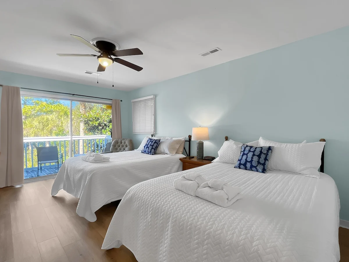 Condo in Isle of Palms property photo 3