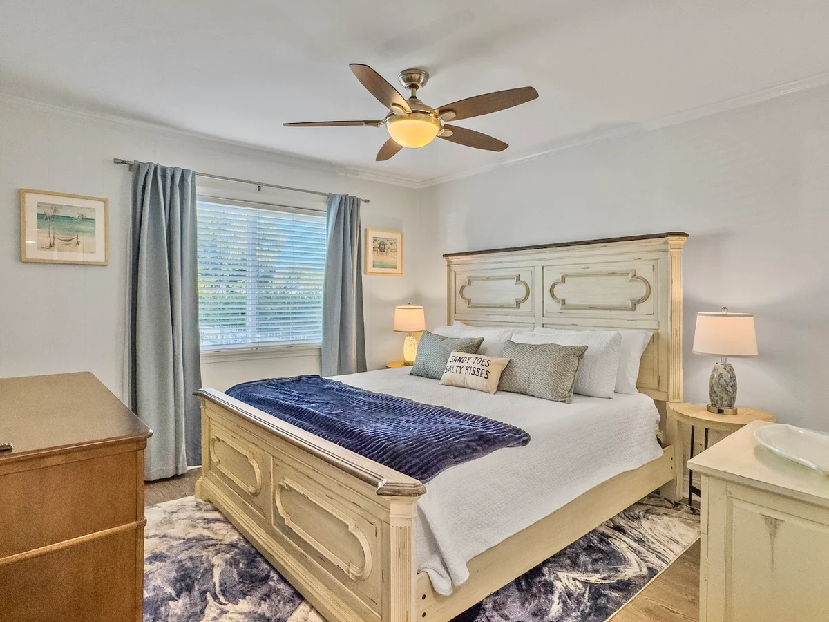 Condo in Isle of Palms property photo 4