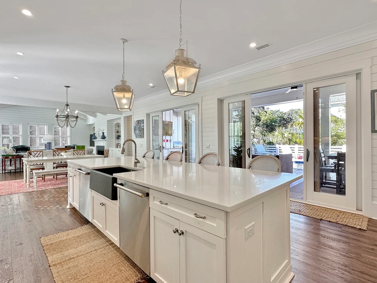 Home in Isle of Palms property photo 4