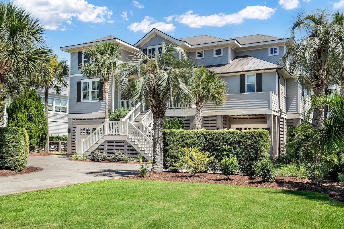 Home in Isle of Palms property photo 2