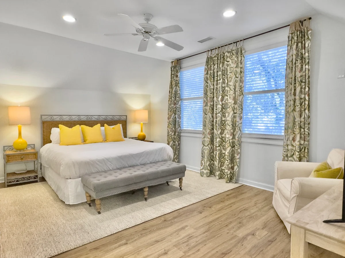 Home in Isle of Palms property photo 3