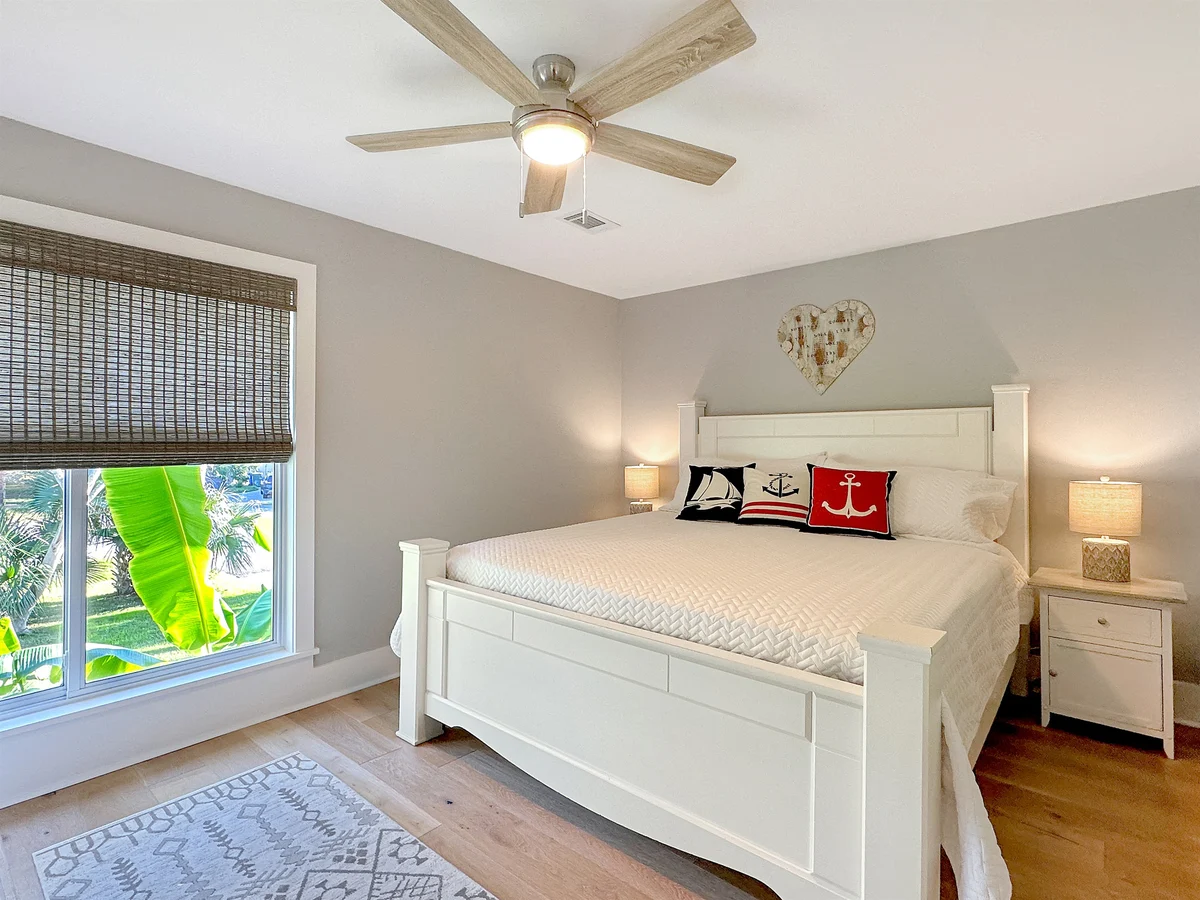 Home in Isle of Palms property photo 5