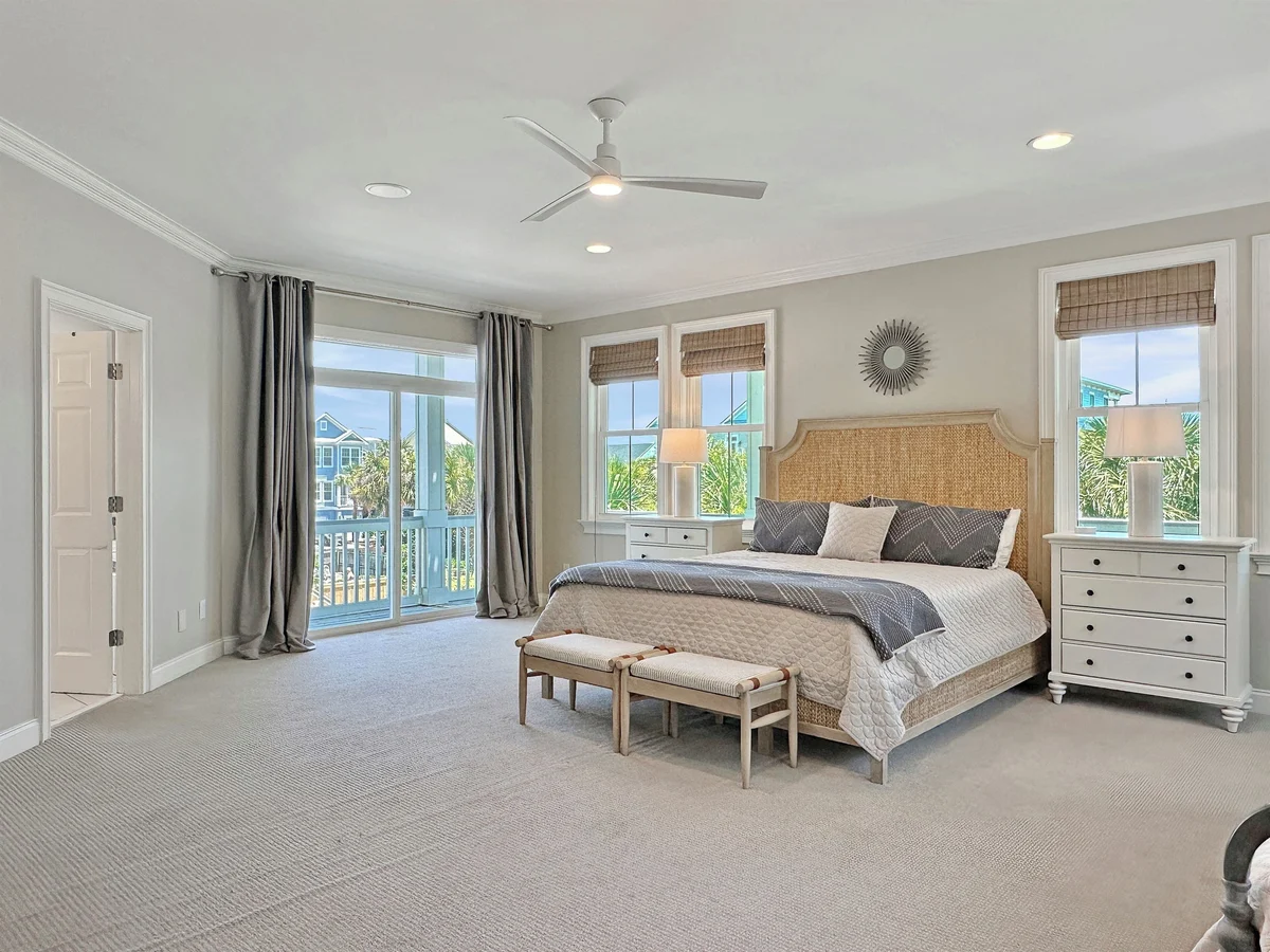Home in Isle of Palms property photo 4