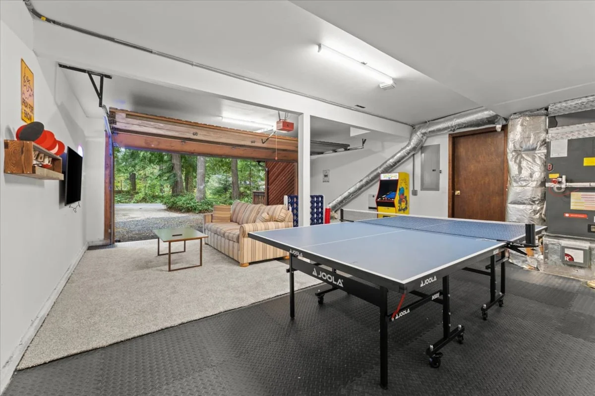 Home in Rhododendron property photo 5