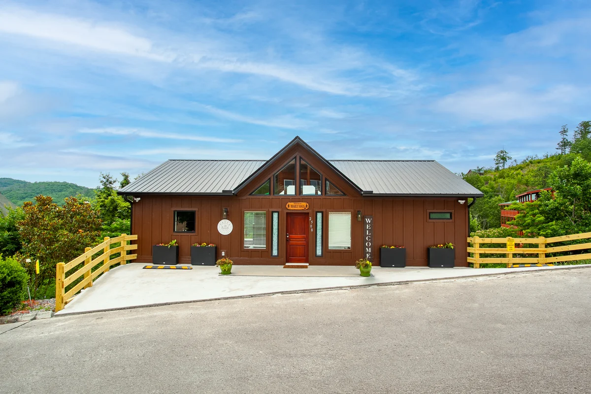 Bearly Haus | Modern Smoky Retreat | Indoor Pool | Hot Tub | Views | Sleeps 10 #46