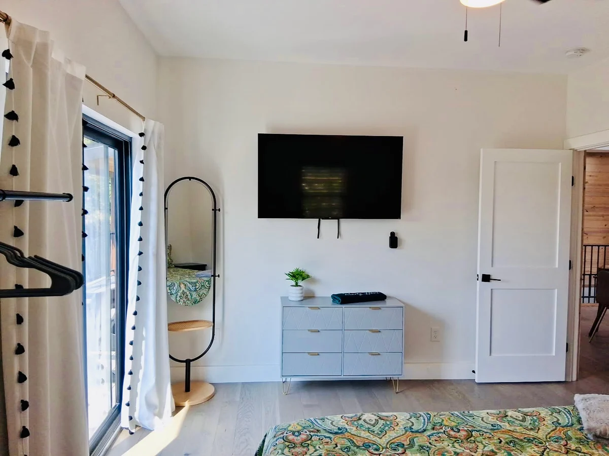 Bearly Haus | Modern Smoky Retreat | Indoor Pool | Hot Tub | Views | Sleeps 10 #27