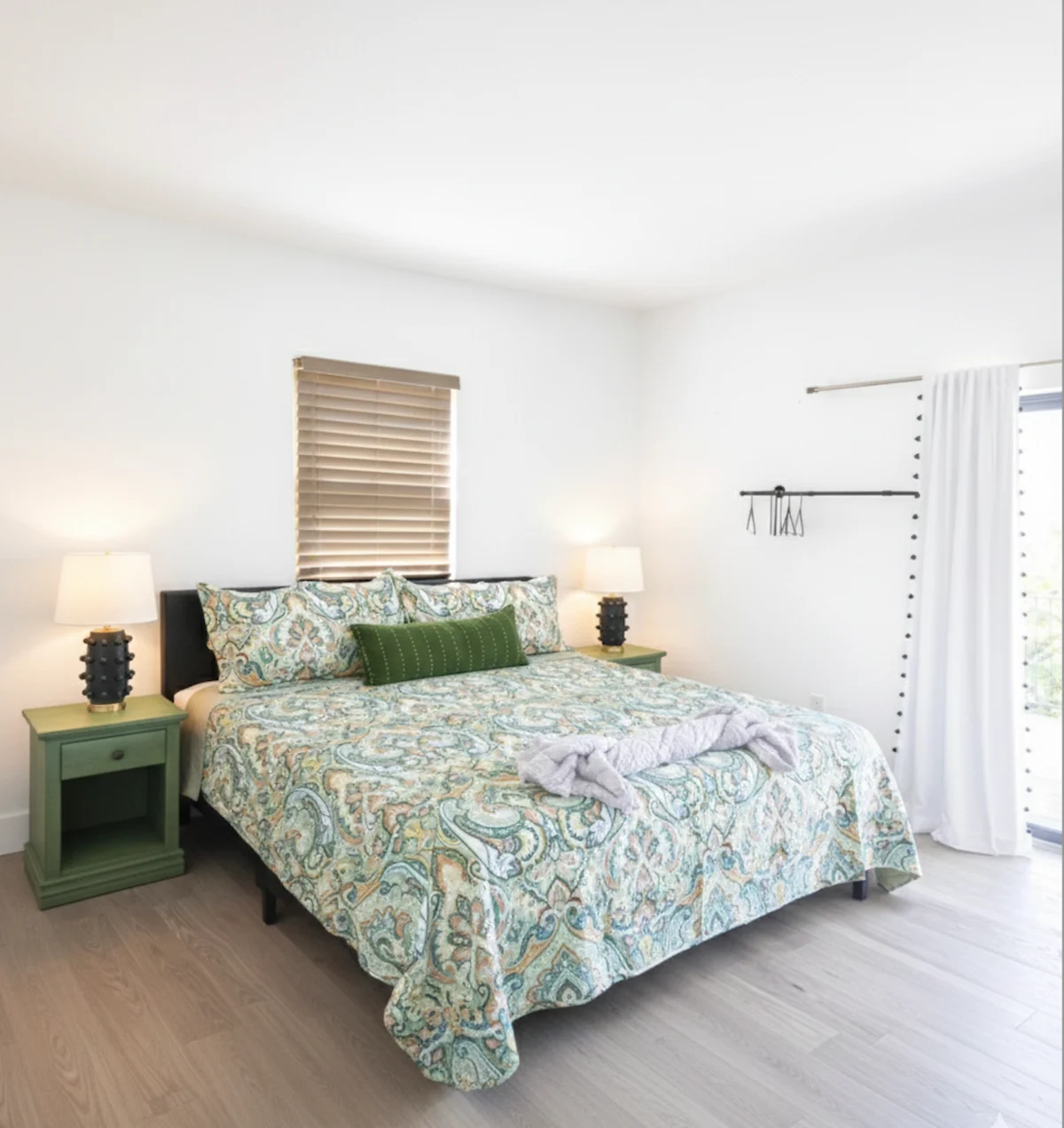 Bearly Haus | Modern Smoky Retreat | Indoor Pool | Hot Tub | Views | Sleeps 10 #32