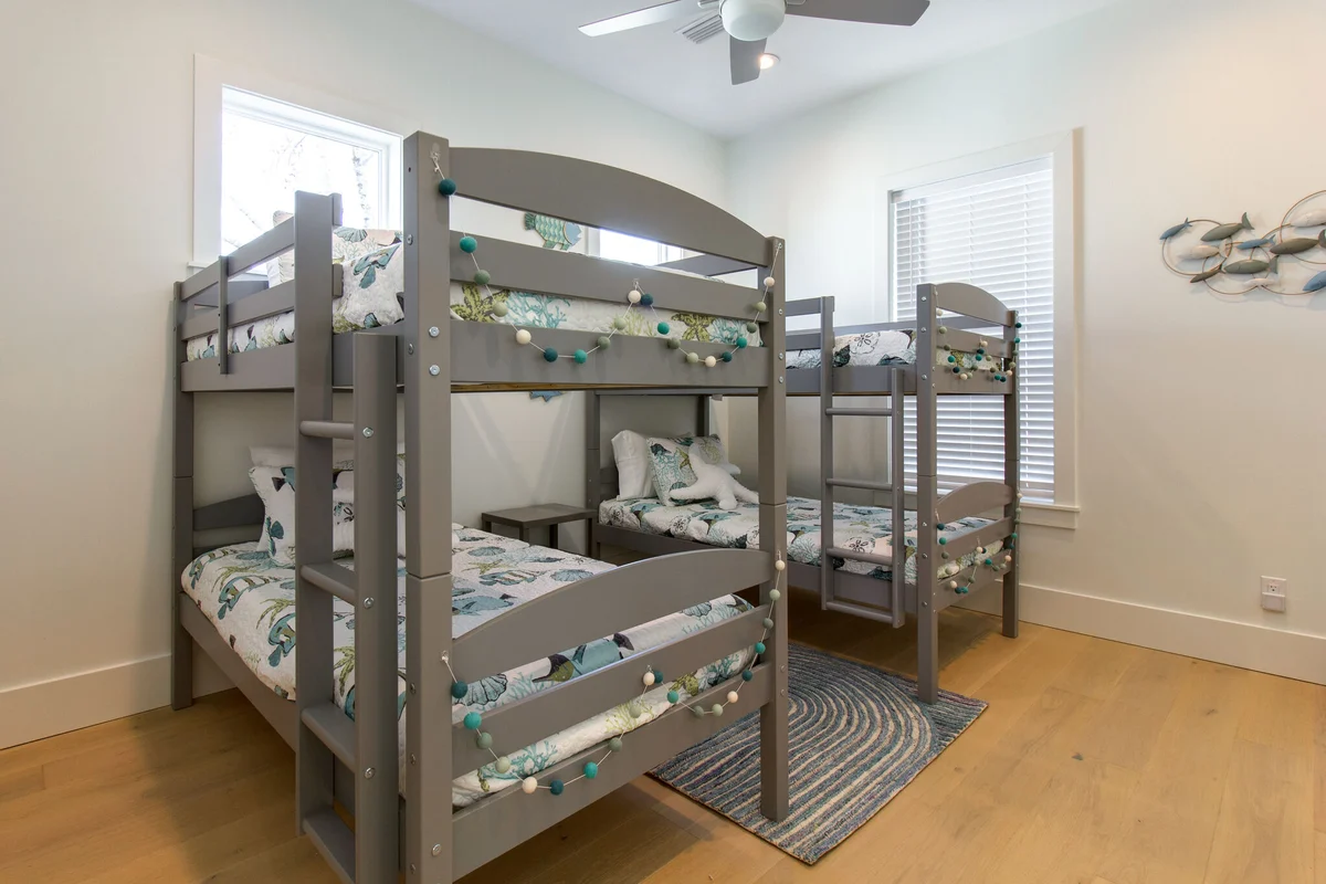 LUXE | Doin' Grayt | Easy Beach Access | 4 Bikes | Pool | Pets | Sleeps 12 #2