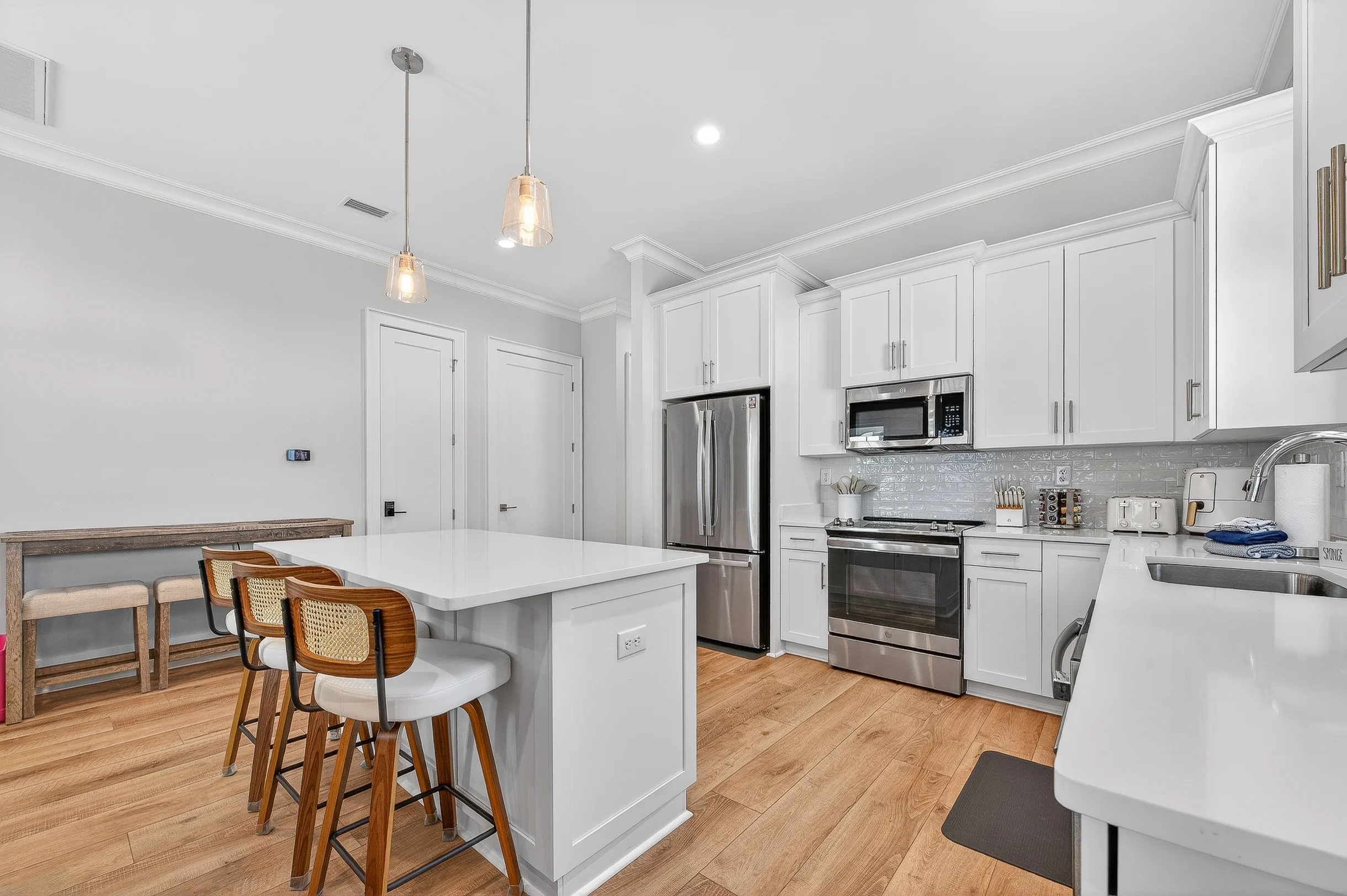 LUXE | Stayin' Salty | 3 Min Walk to Beach | Pool | Pets | Bikes | Sleeps 12 #4