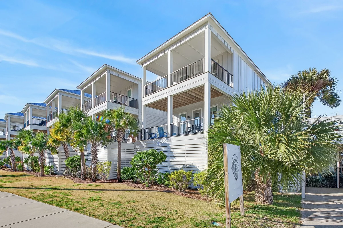 Home in Gulf Shores property photo 3