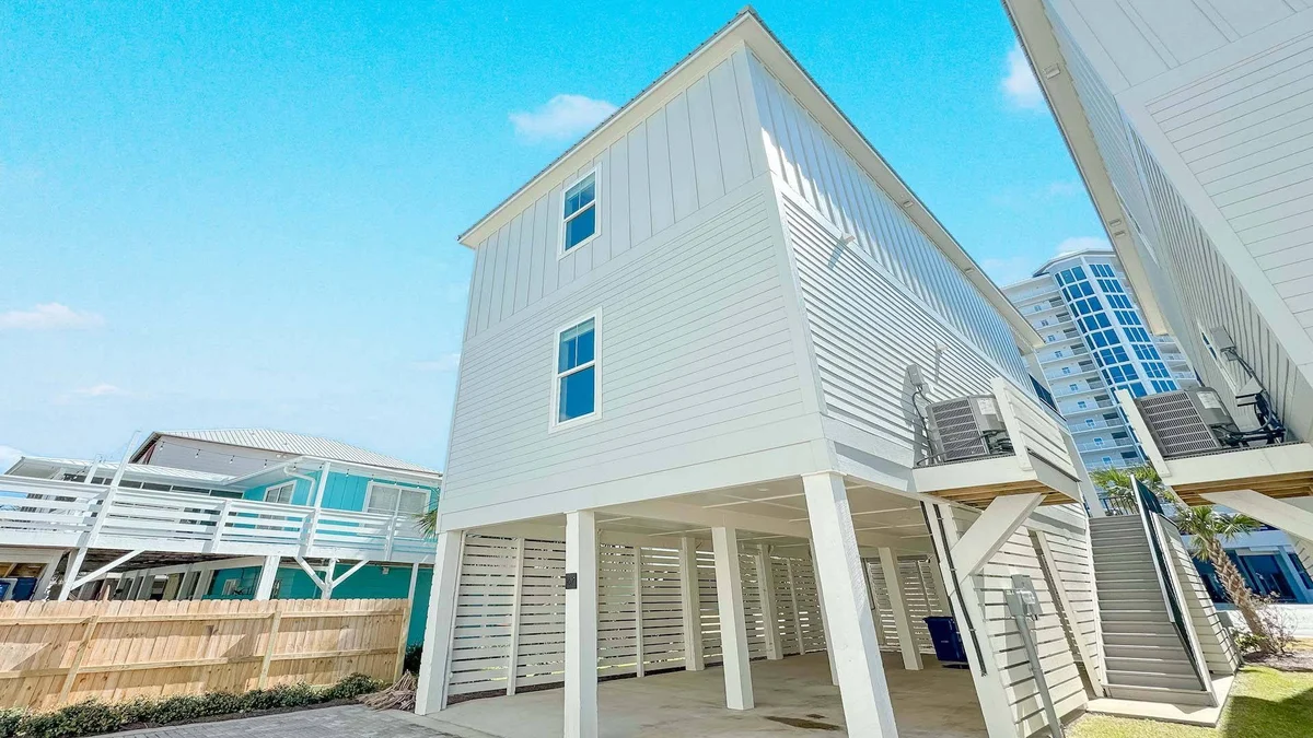 LUXE | Stayin' Salty | 3 Min Walk to Beach | Pool | Pets | Bikes | Sleeps 12 #10