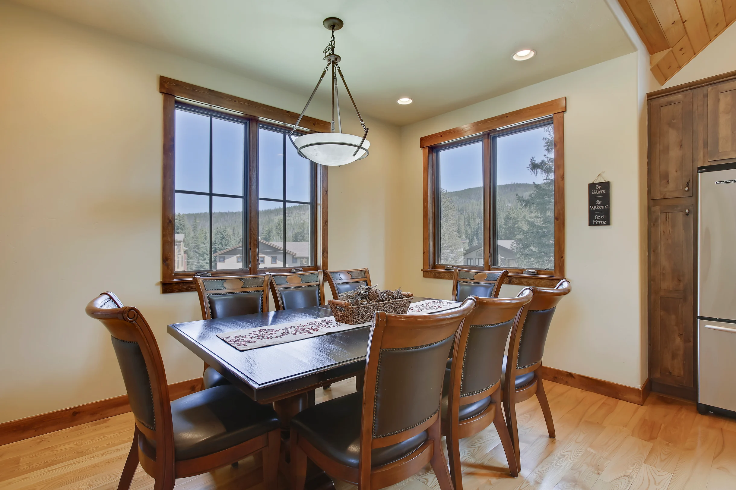 Slopeside Mountain Time Chalet 126 #20