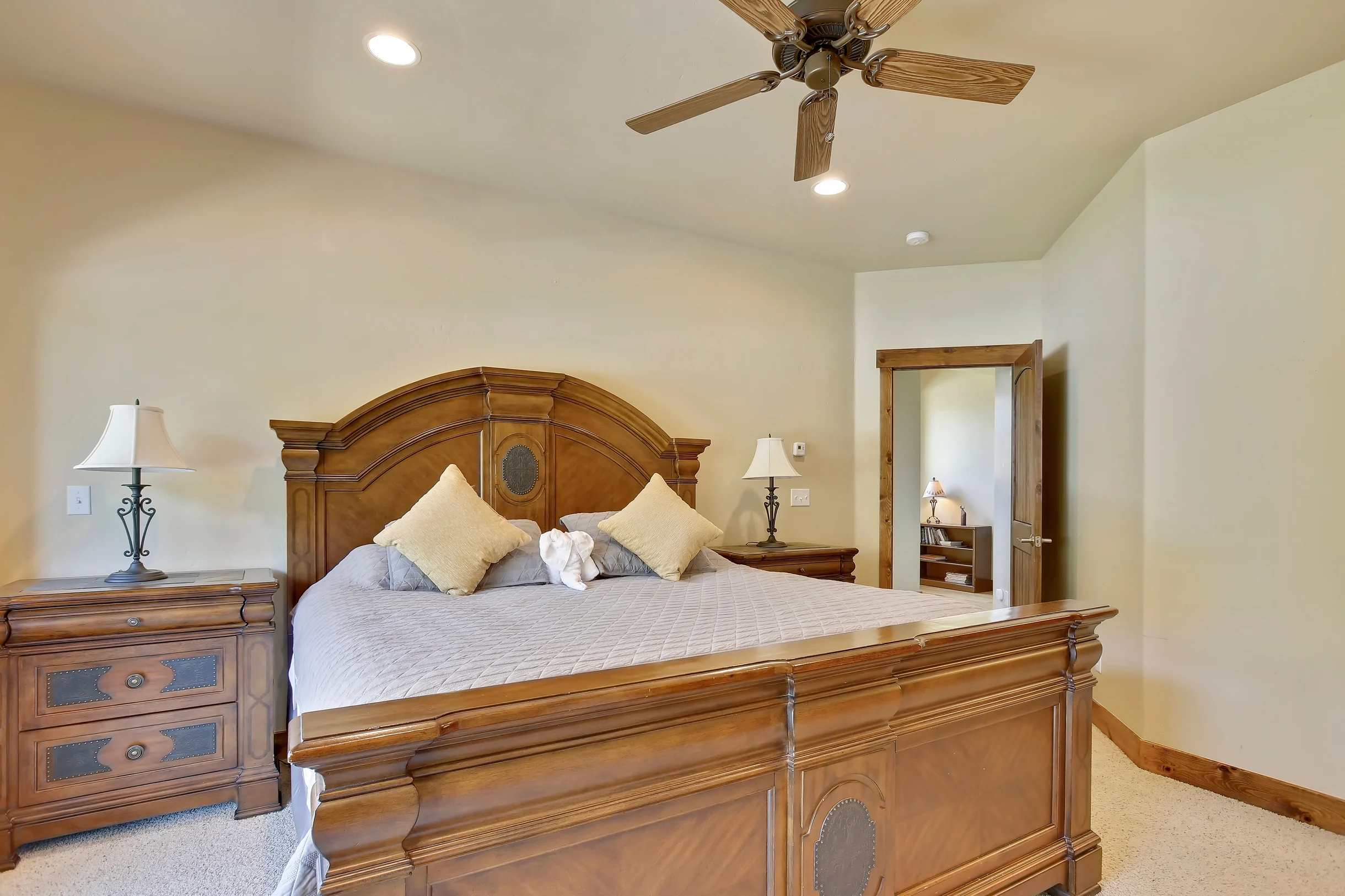Slopeside Mountain Time Chalet 126 #27