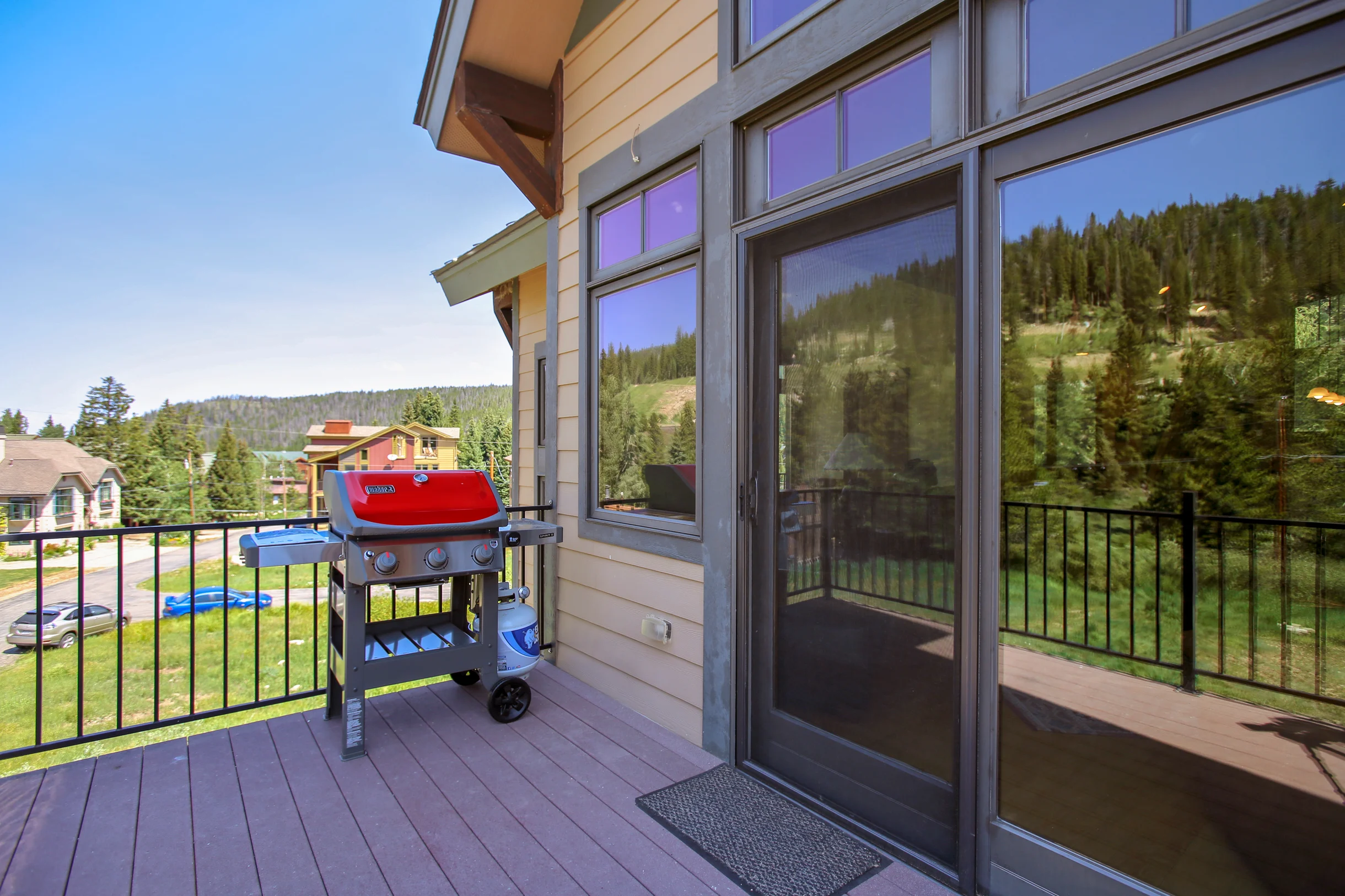 Slopeside Mountain Time Chalet 126 #14