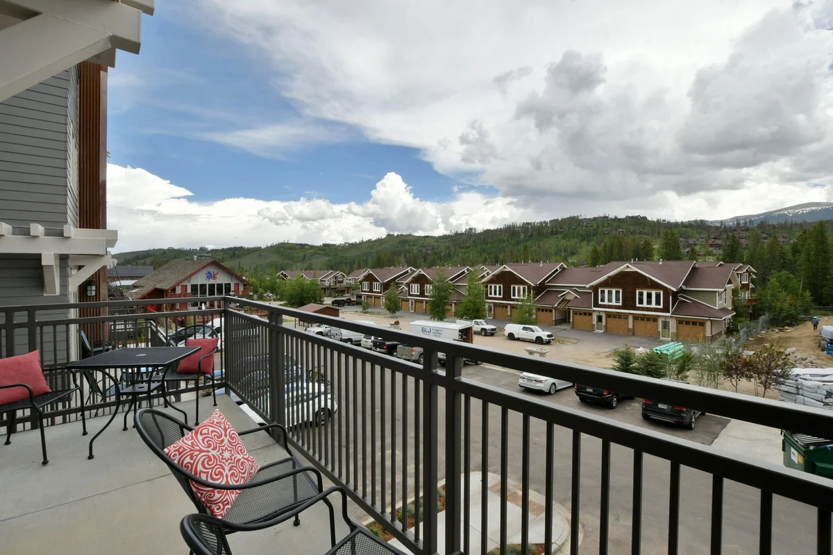 Hideaway Station Corner Loft 14 #8