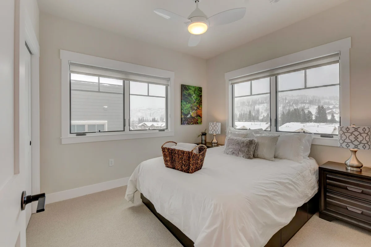 Hideaway Station Corner Loft 14 #10
