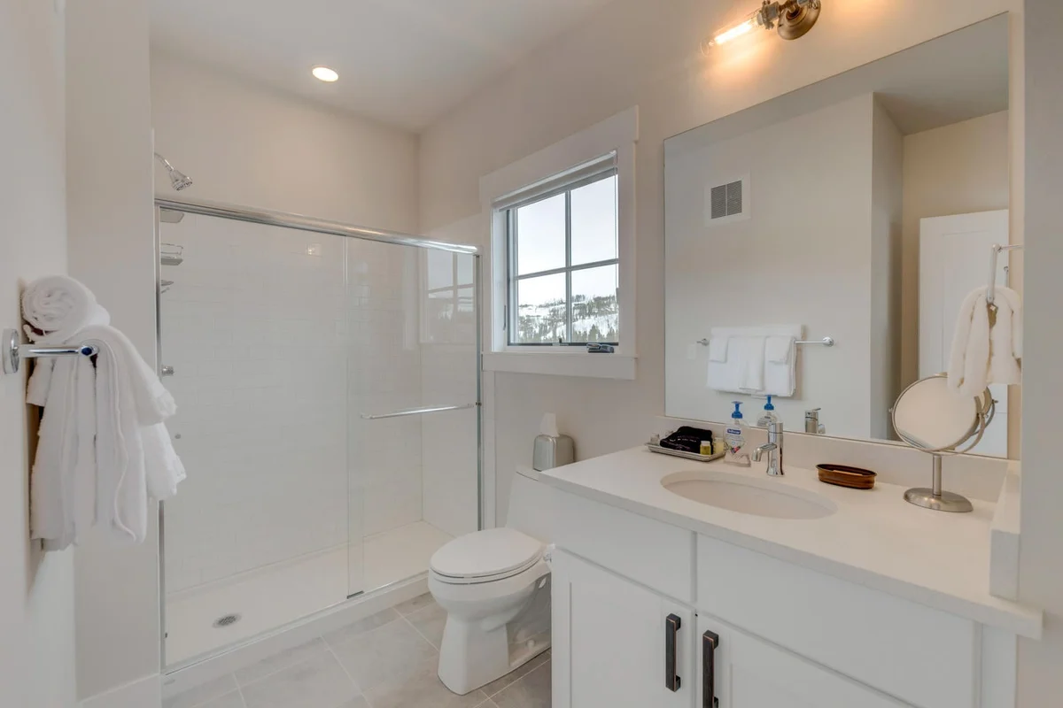 Hideaway Station Corner Loft 24 #11