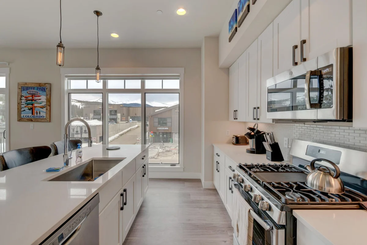 Hideaway Station Corner Loft 24 #2