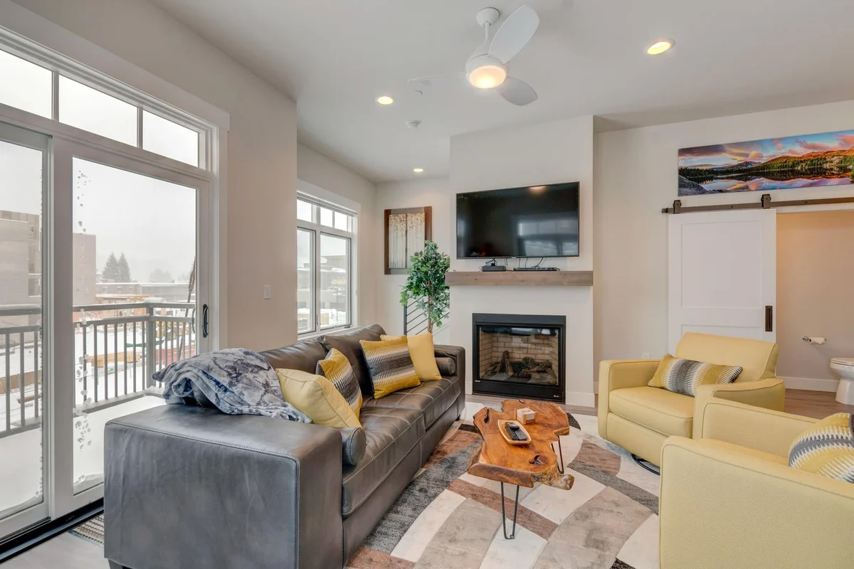Hideaway Station Corner Loft 14 #2