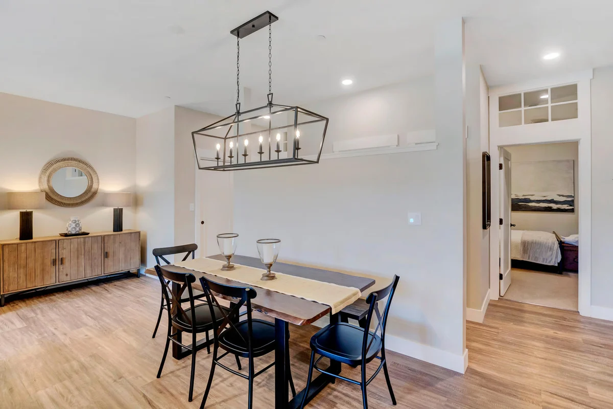 Hideaway Station Loft 305 #17