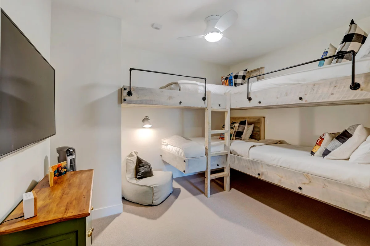 Hideaway Station Loft 305 #2