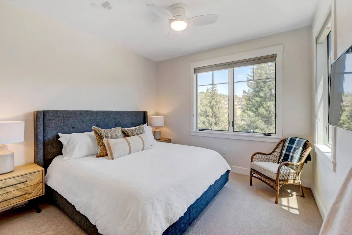Hideaway Station Loft 305 #6