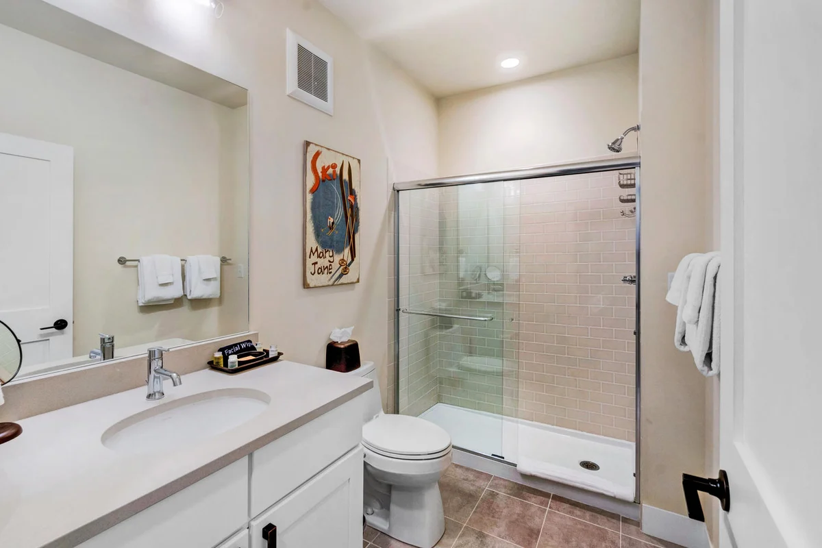 Hideaway Station Loft 10 #6