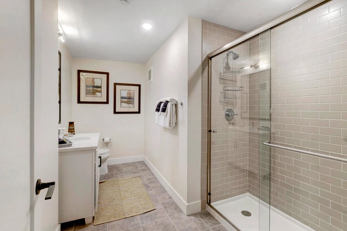 Hideaway Station Loft 208 #10