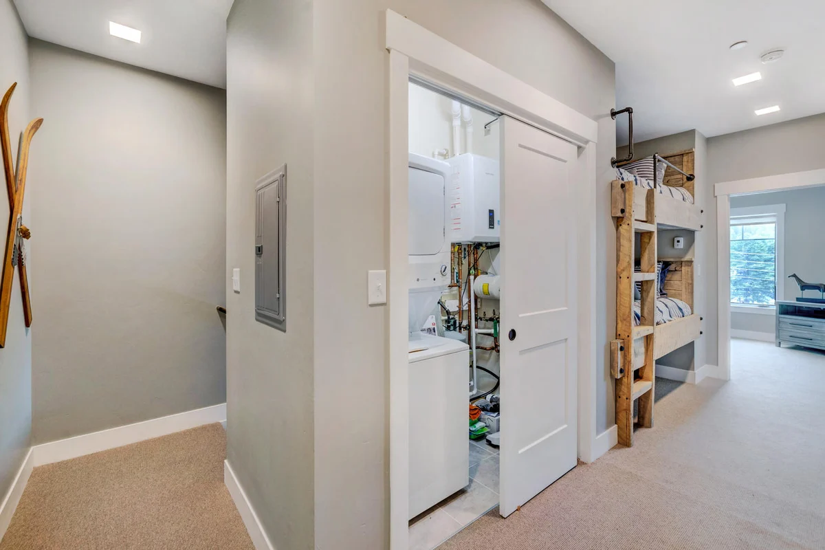 Hideaway Station Loft 10 #7