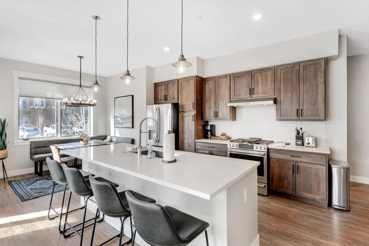 Hideaway Station Loft 101 #16