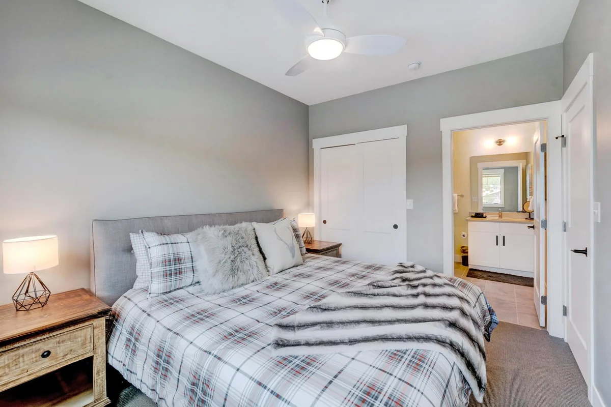 Hideaway Station Loft 10 #15