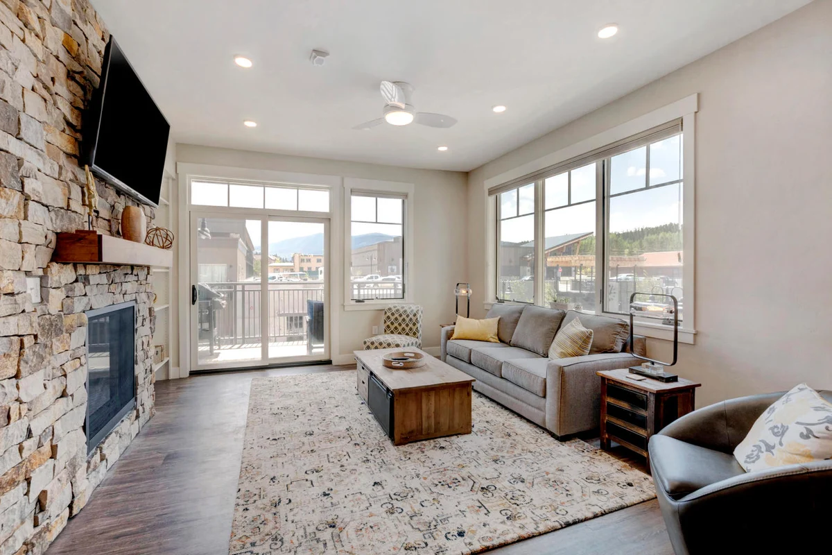 Hideaway Station Loft 208 #20