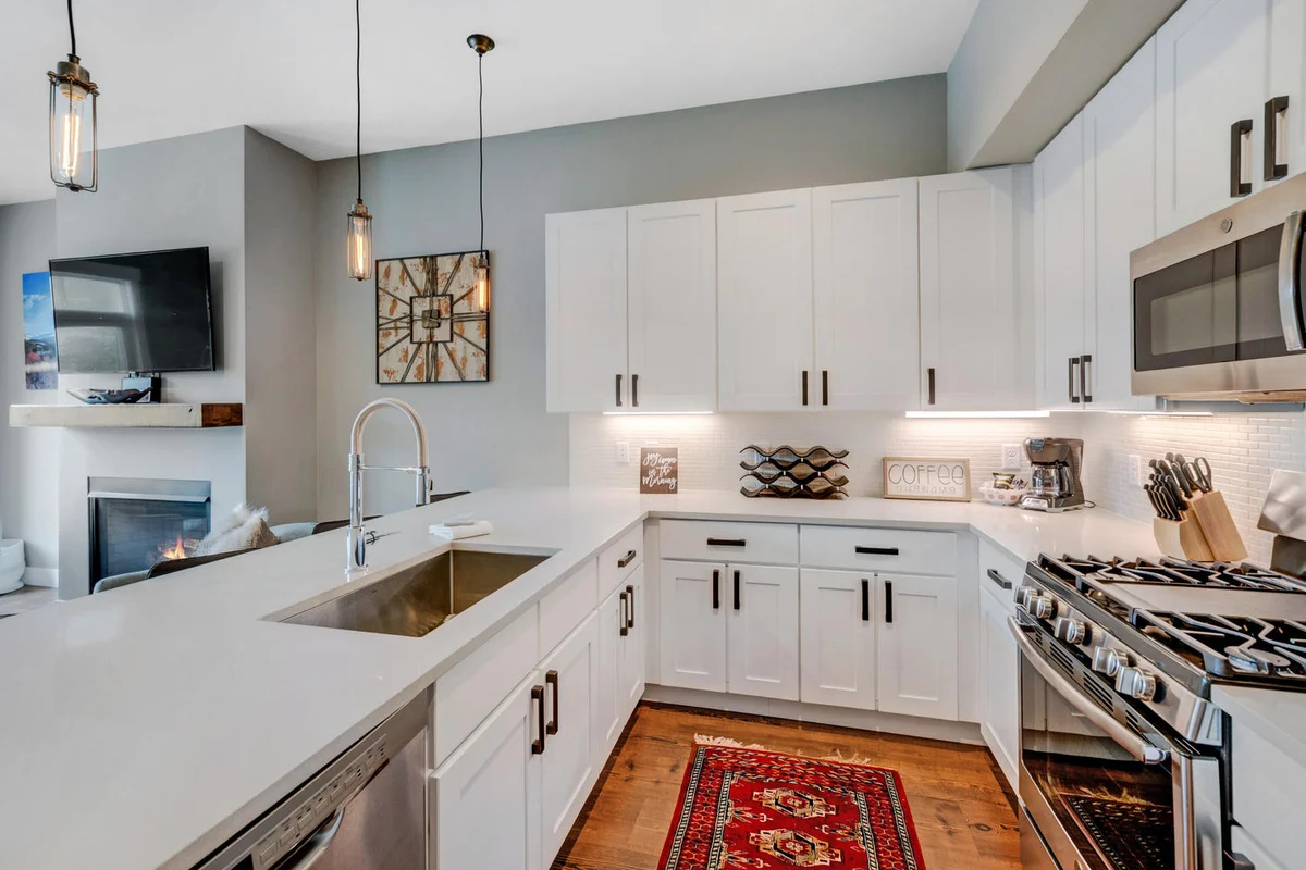 Hideaway Station Loft 10 #11