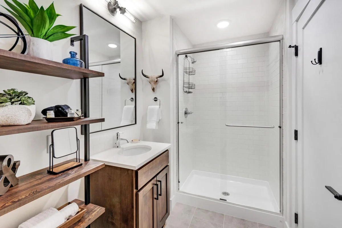 Hideaway Station Loft 101 #11