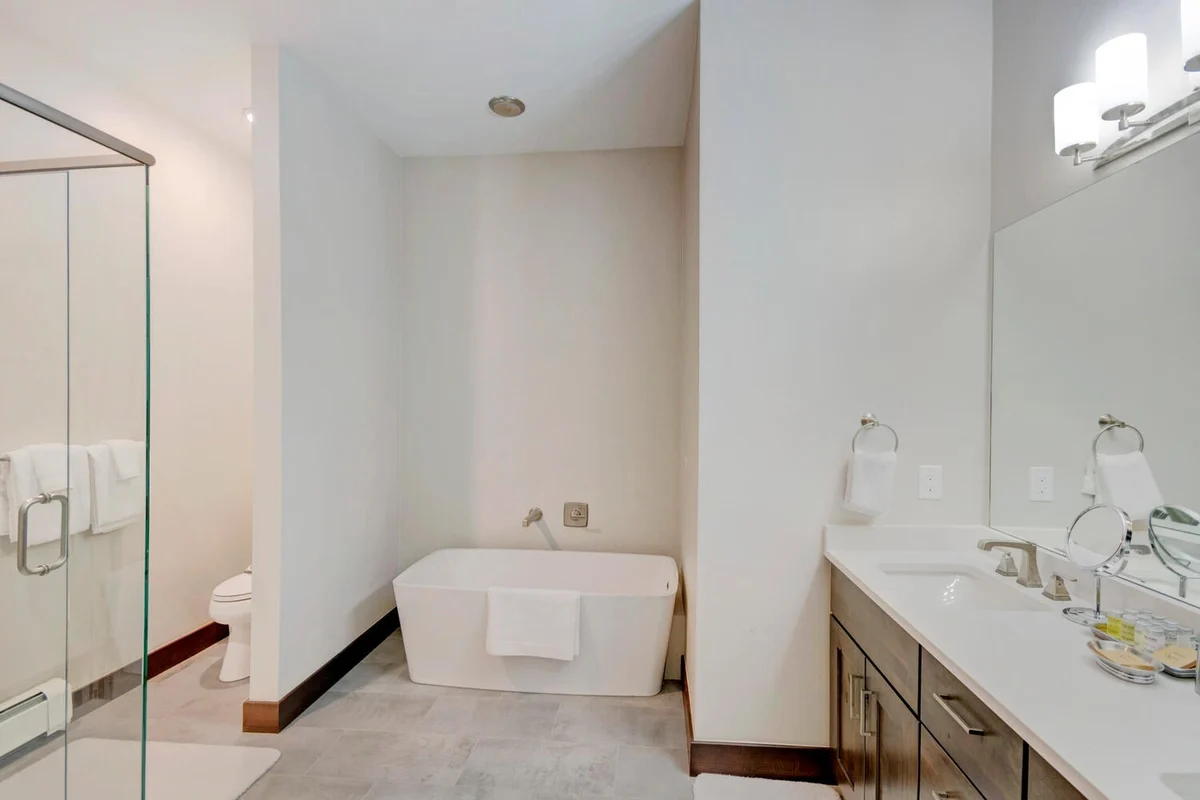 Chill Ski In/Out Condo 103 #28