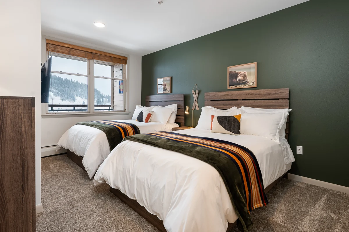 Zephyr Ski In/Out Condo 2507 #3