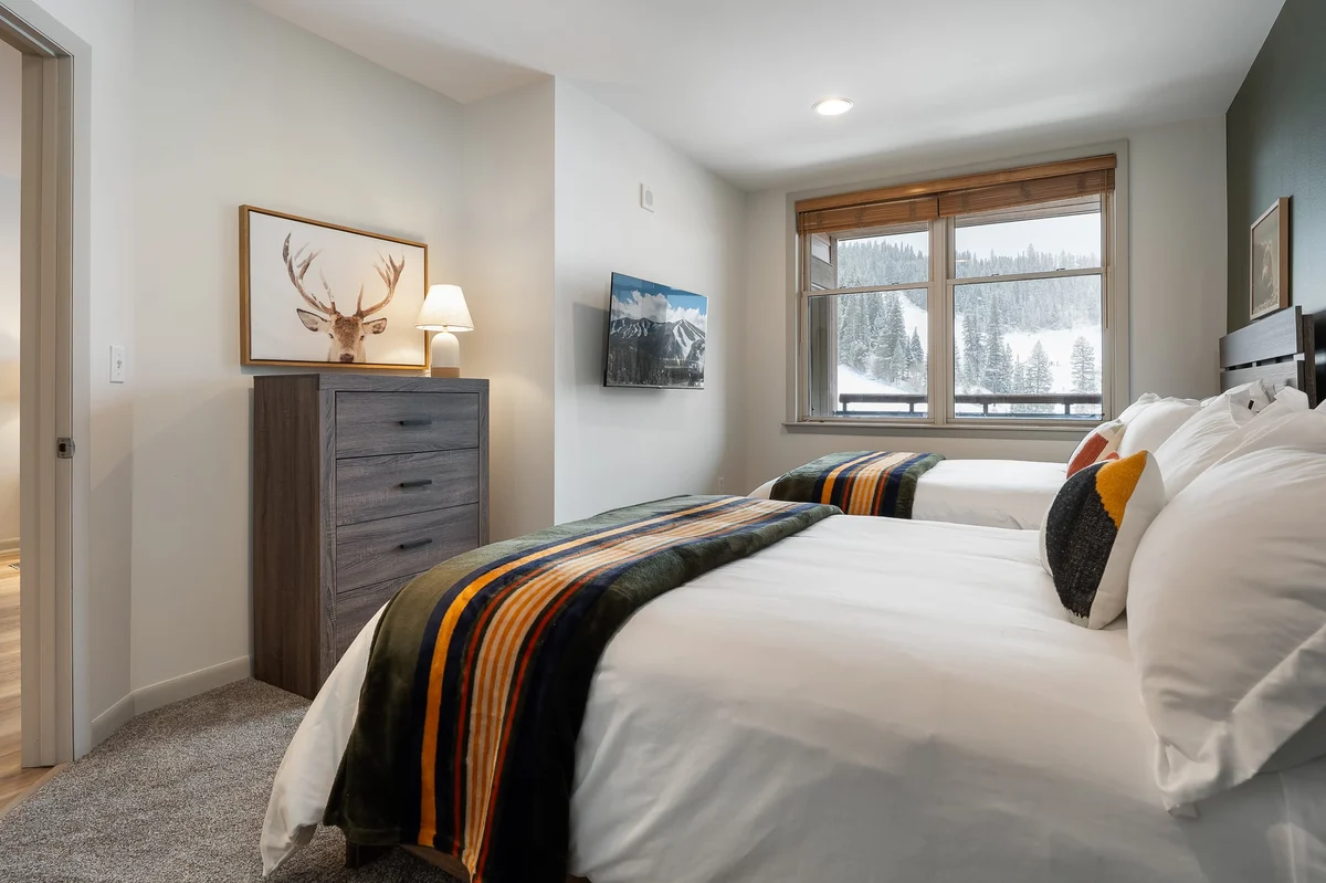 Zephyr Ski In/Out Condo 2507 #13