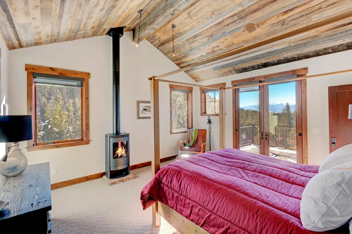 Cliff Side Mountain Chalet #21