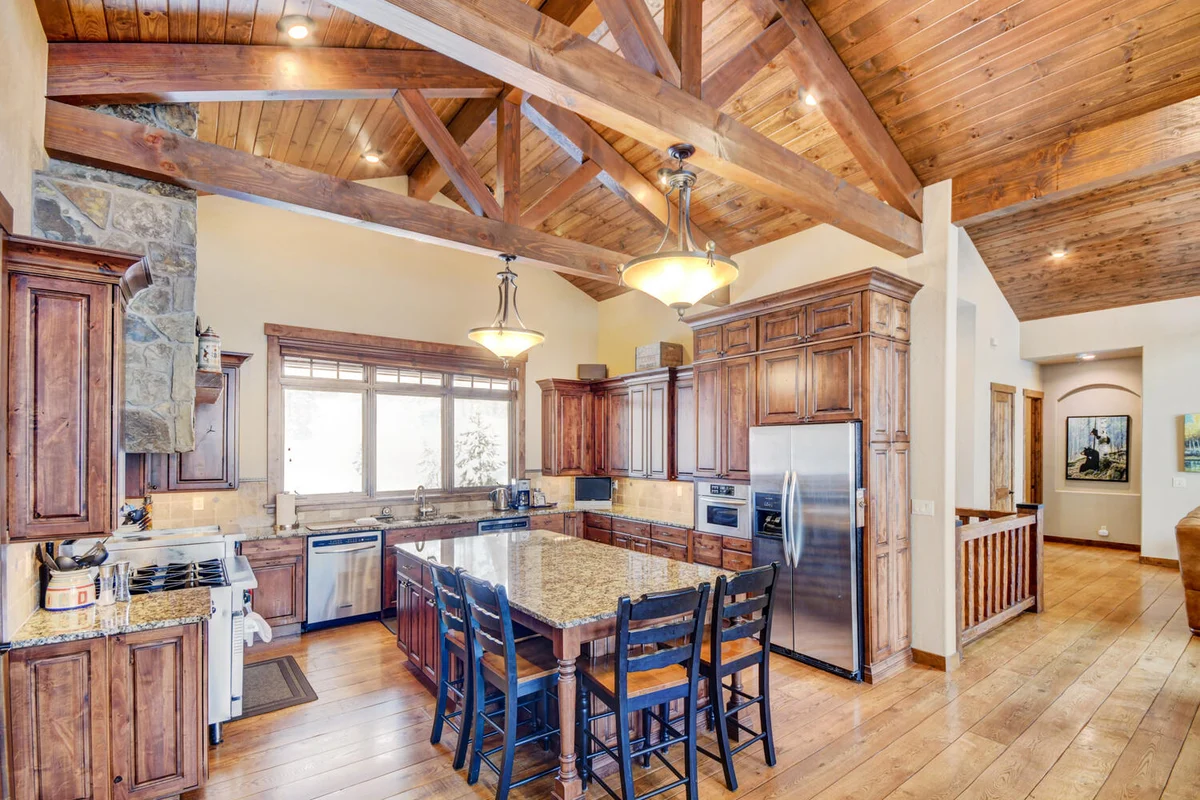 Timber Top Lodge Home #12