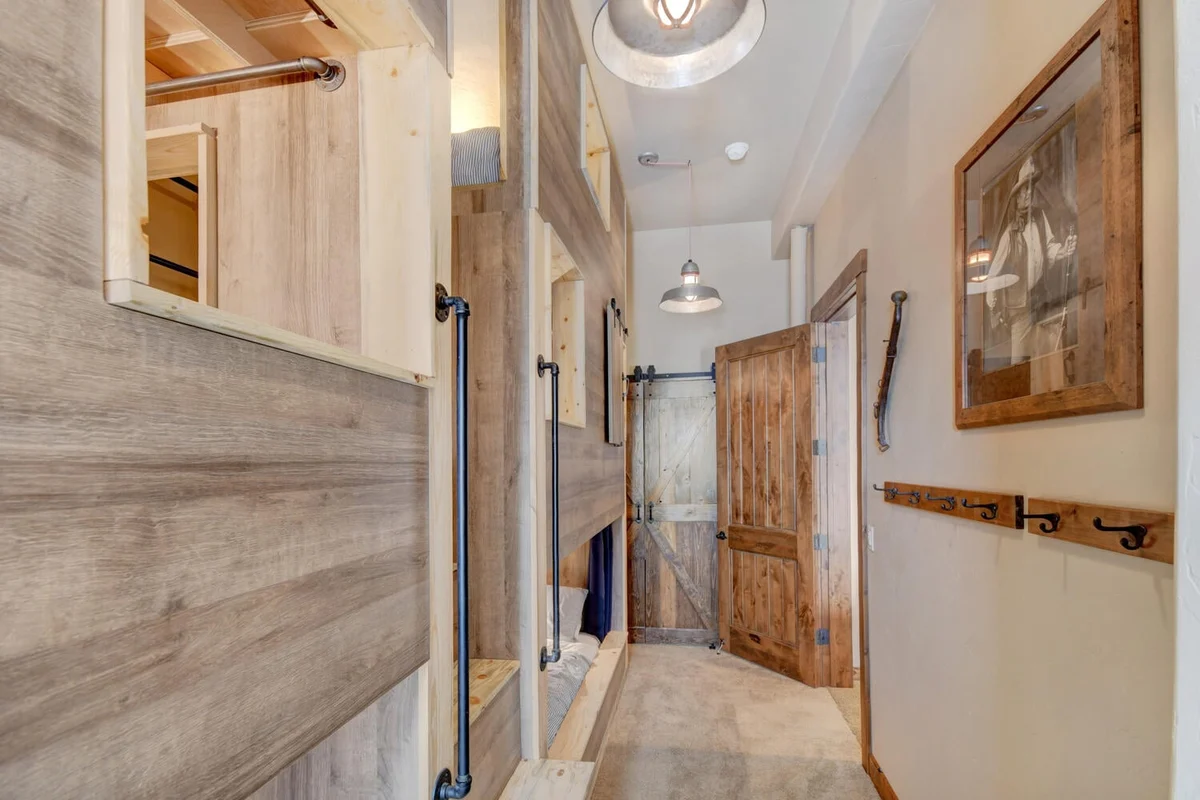 Timber Top Lodge Home #28