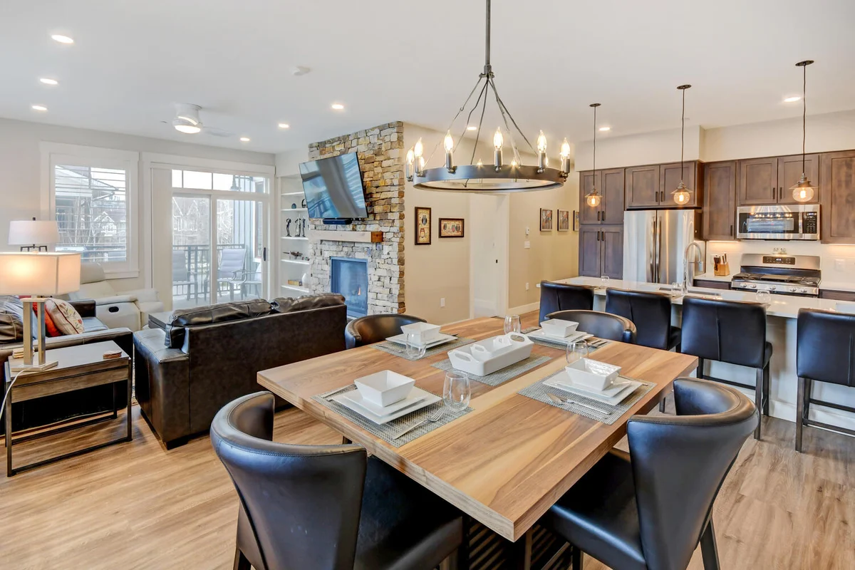 Hideaway Station Loft 103 #3