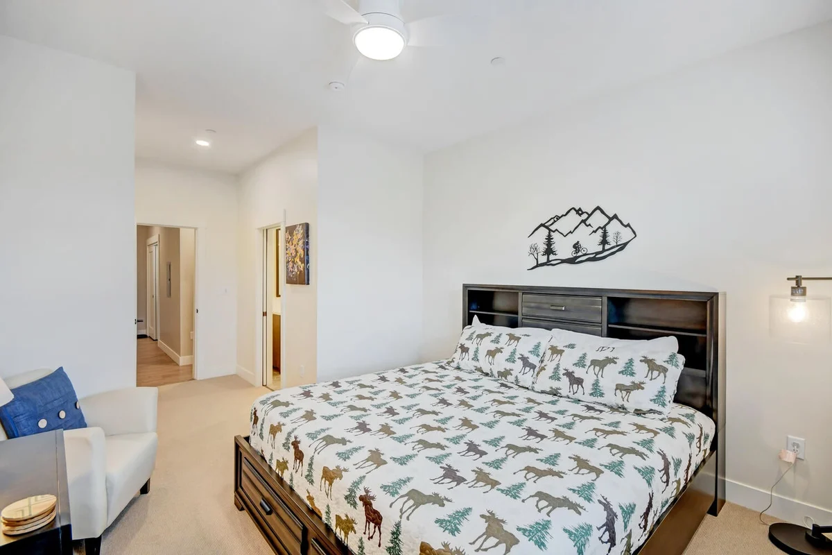 Hideaway Station Loft 103 #12