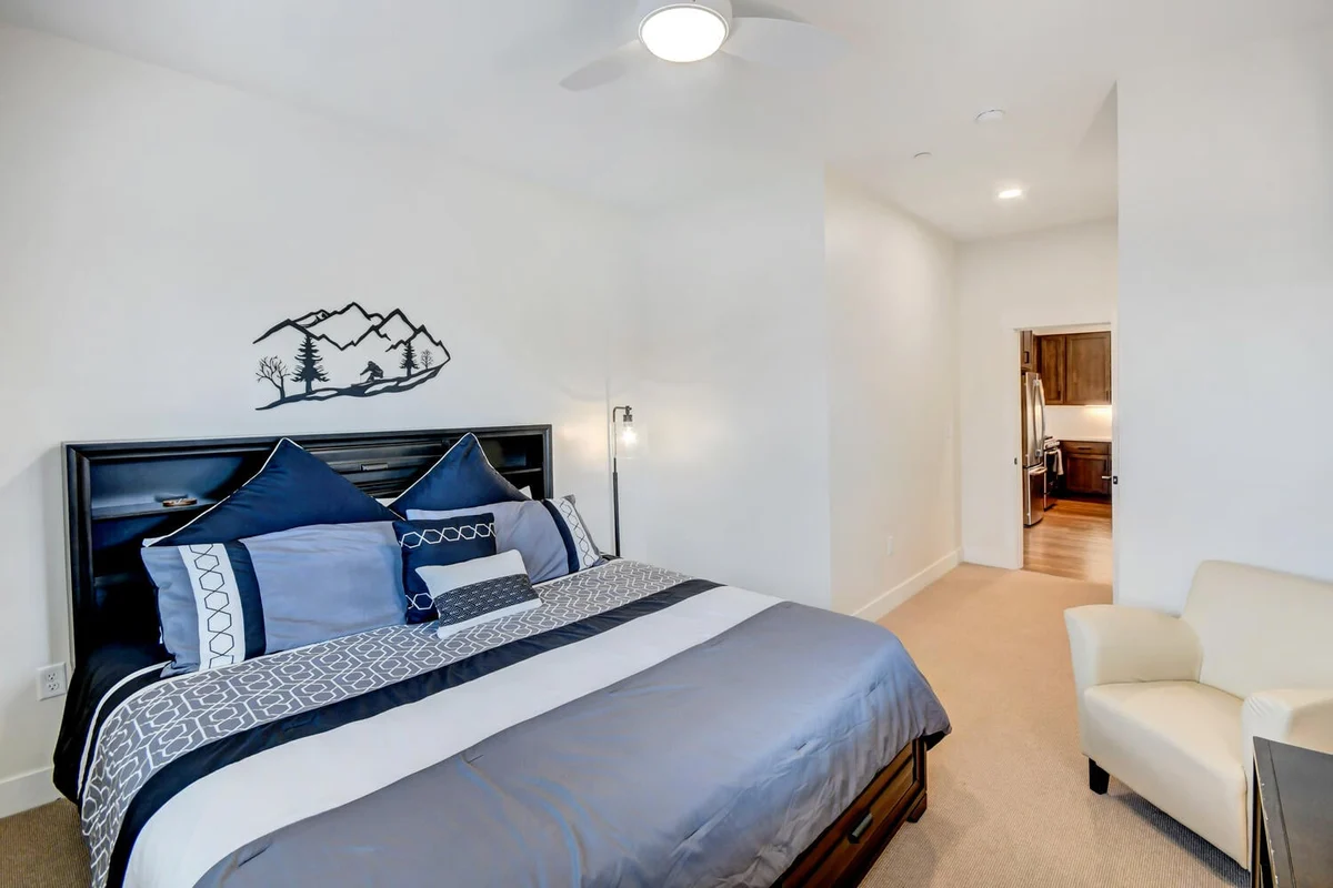 Hideaway Station Loft 103 #20
