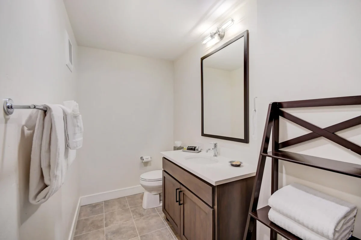 Hideaway Station Loft 103 #10