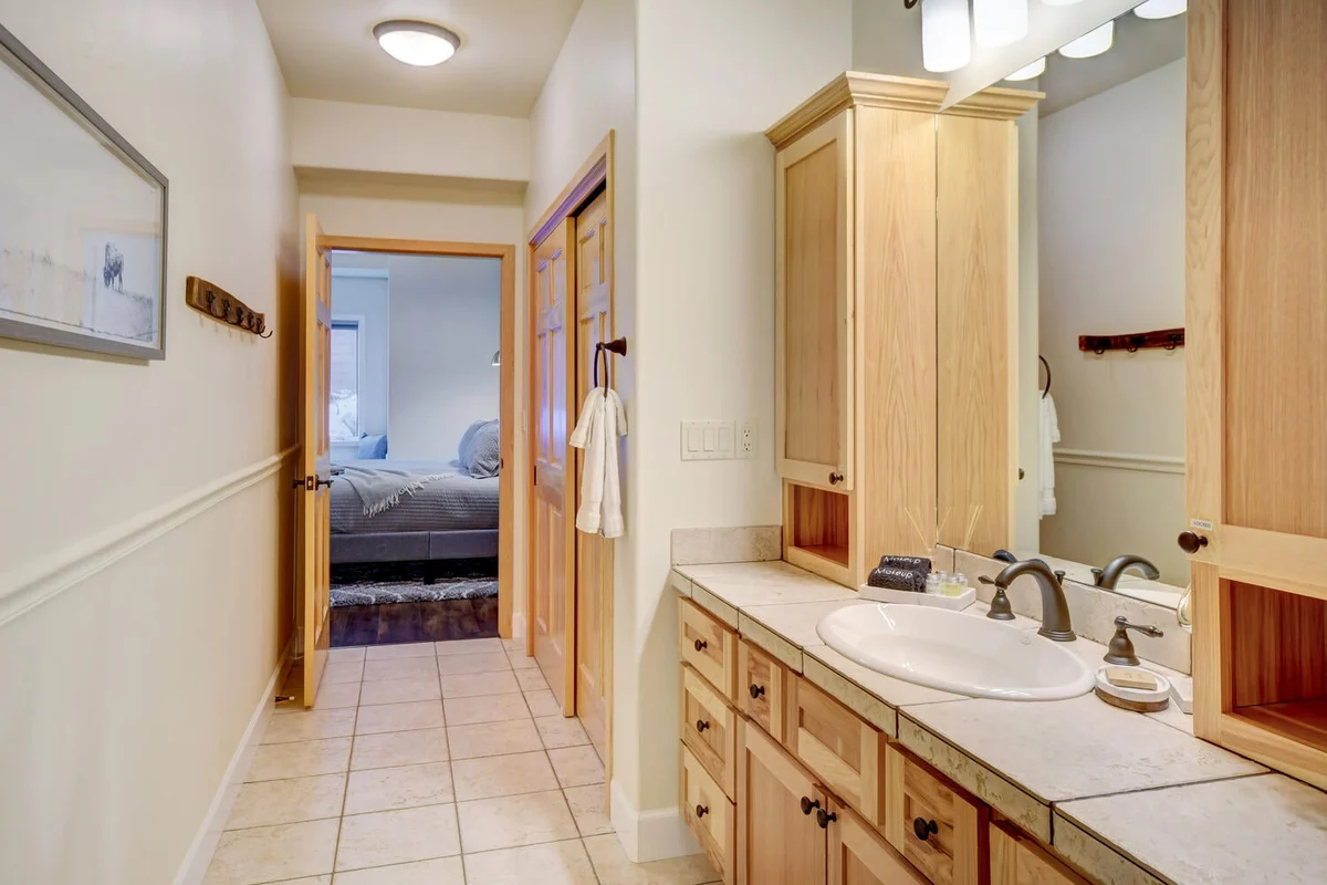 Slopeside Village Chalet 97A #27