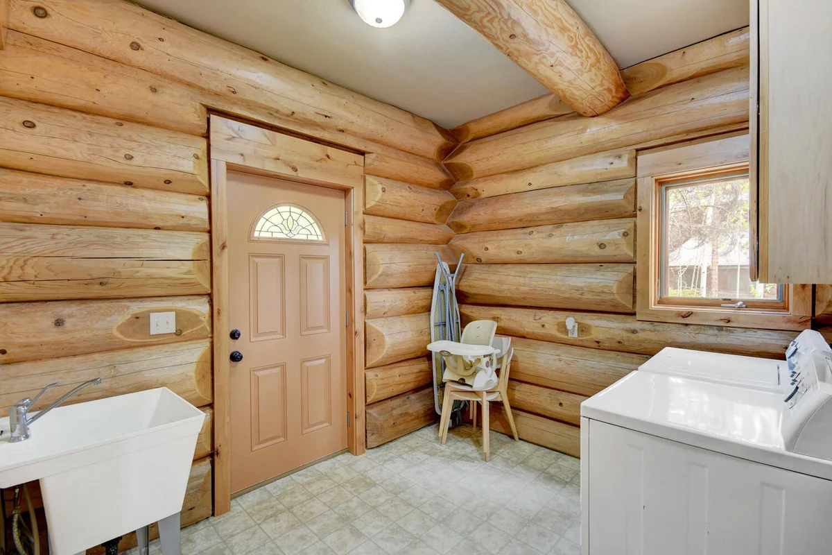Mountain View Log Home #25