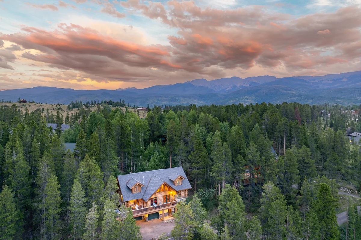 Mountain View Log Home #39